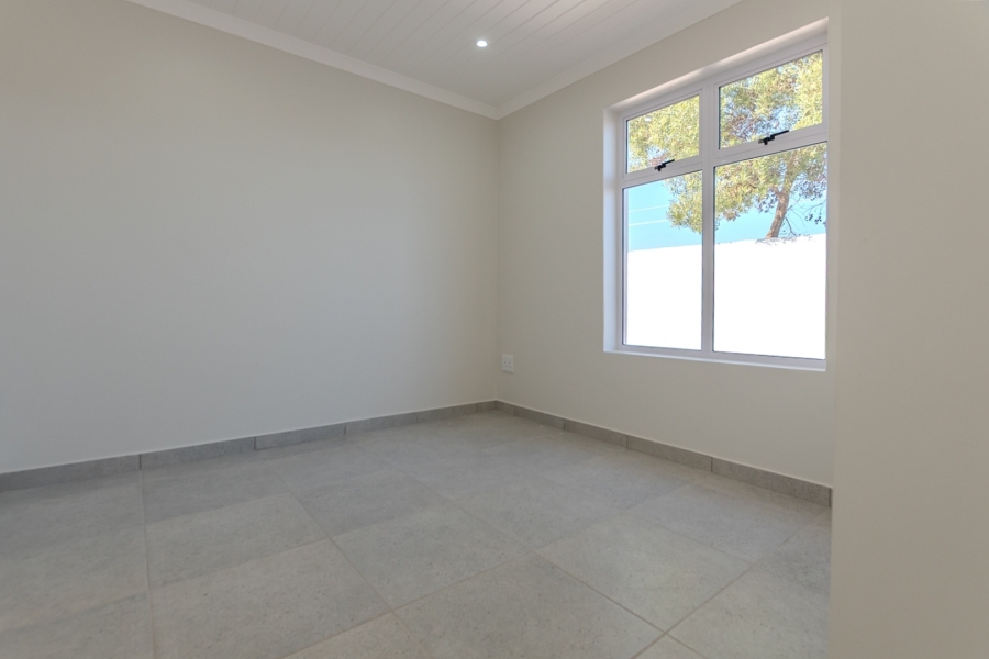 2 Bedroom Property for Sale in Lampiesbaai Western Cape